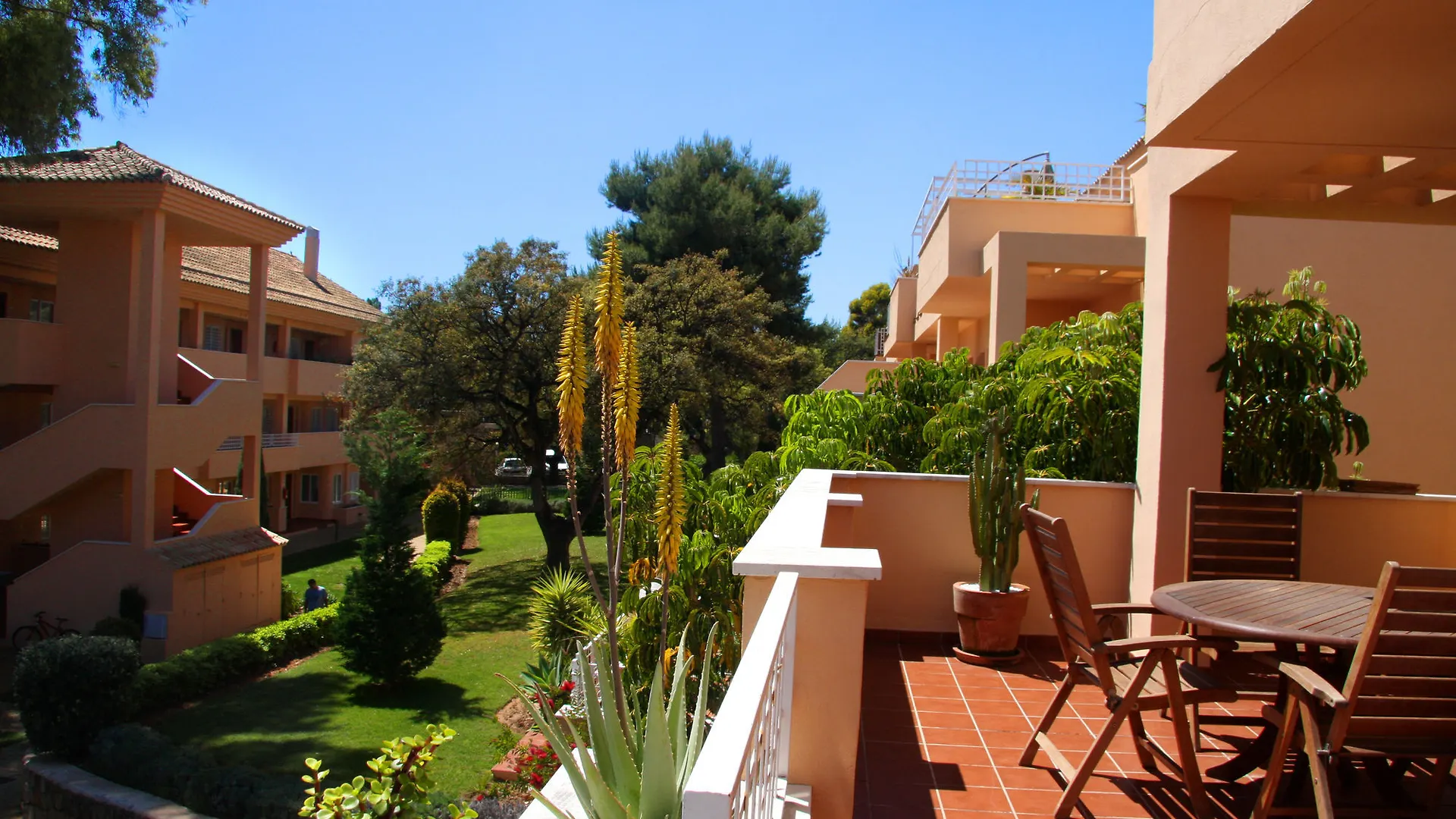 Apartments Jardines De Santa Maria Marbella